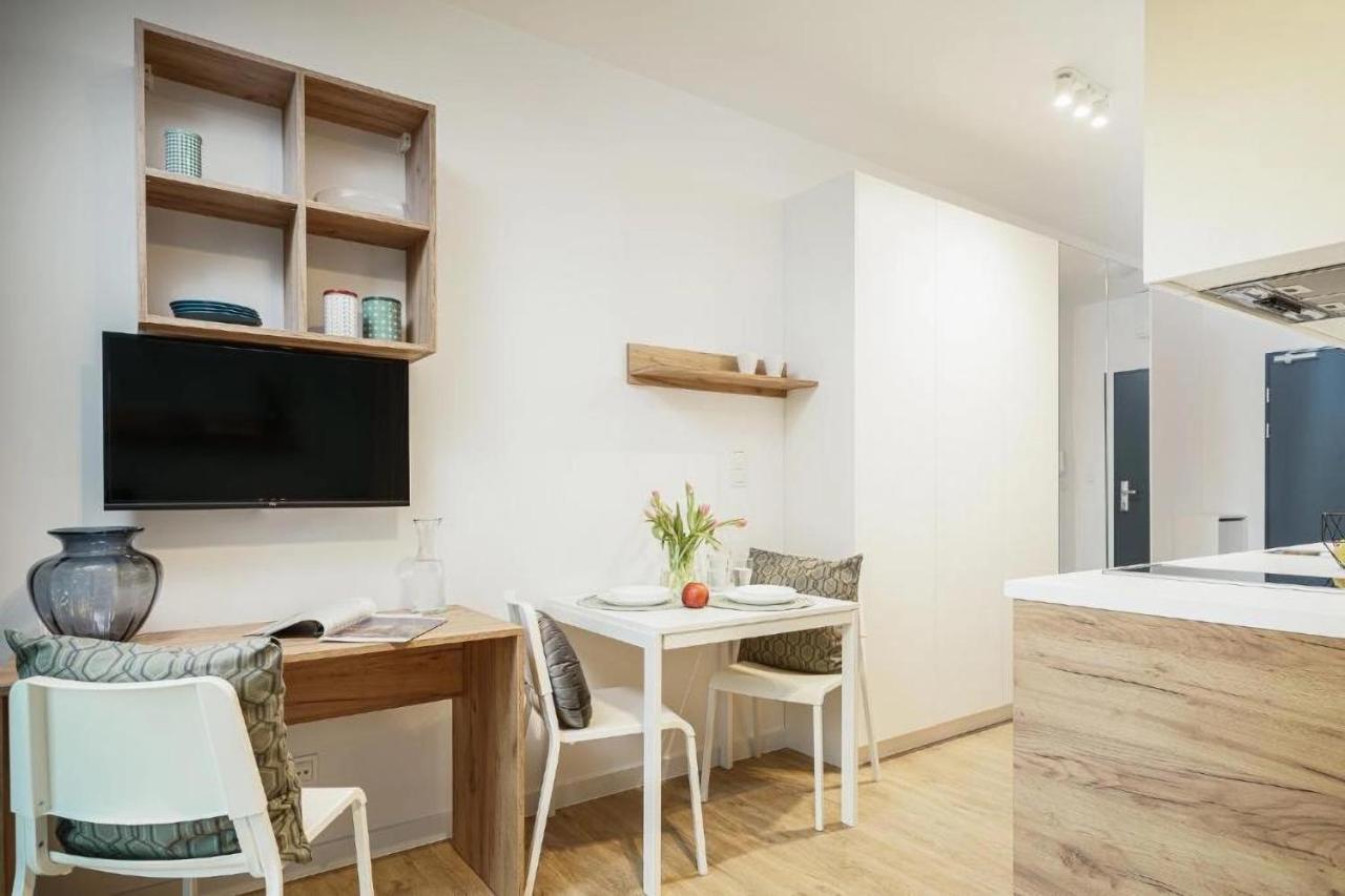 Apartamenty Na Jaworskiej Wrocław Exteriör bild